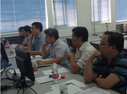 场景二:专家提问